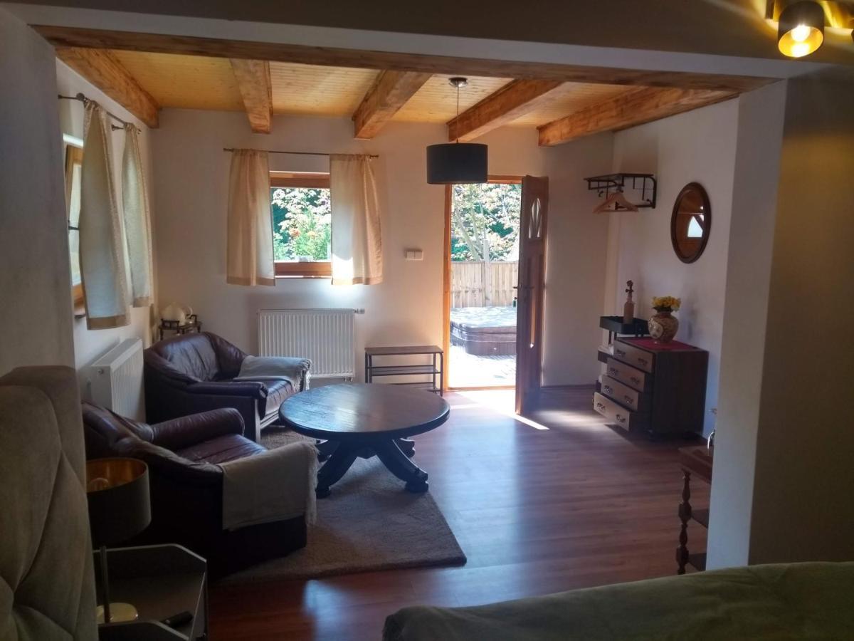 Stodola-Soukromy Apartman Pro Dva S Venkovni Virivkou Karlstejn Ngoại thất bức ảnh